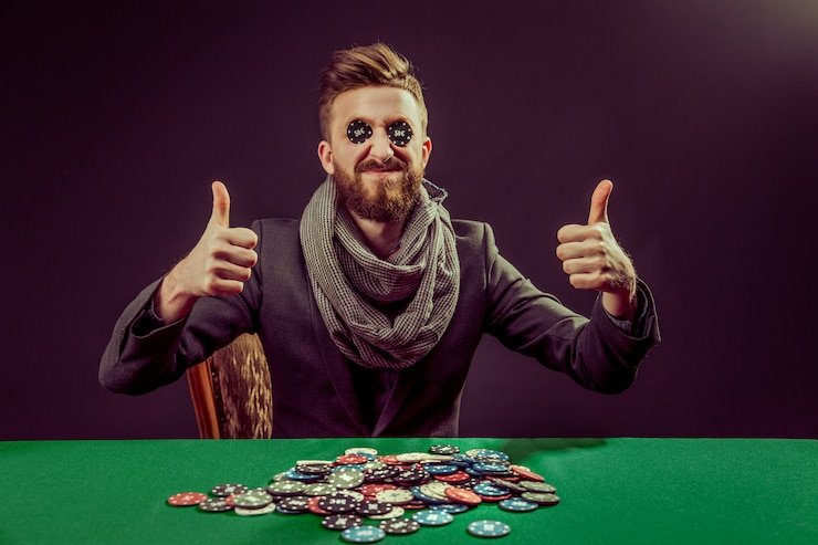Tampilan grafis mengesankan berbagai fitur slot games yang populer dan interaktif